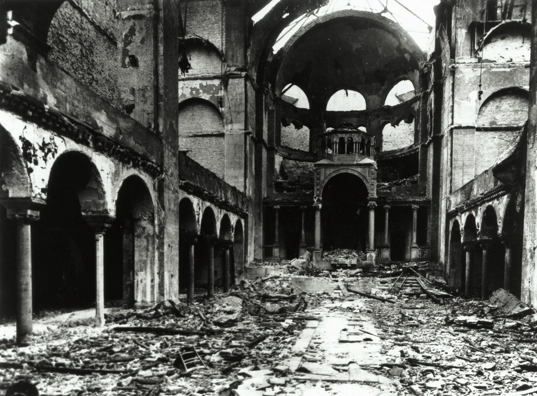 Nuit de Cristal Mémorial de la Shoah Mémorial de la Shoah — free download
